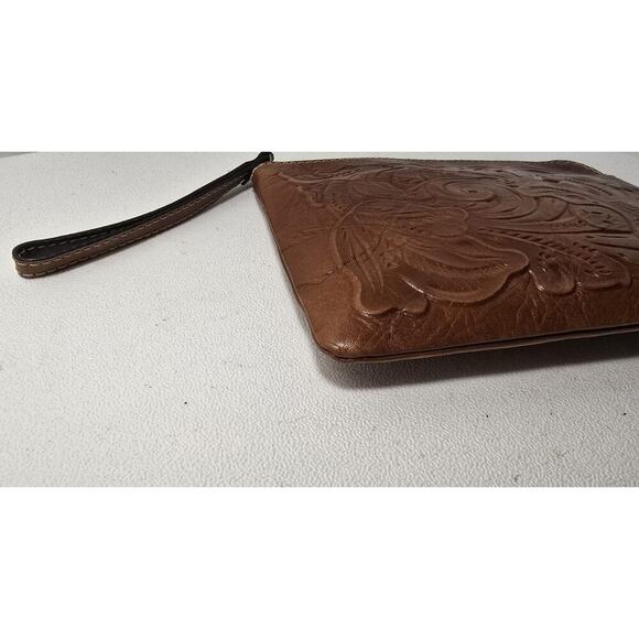 Patricia Nash Tooled Wristlet Florence Capri Leather Limited Style #P24907 - Picture 4 of 10